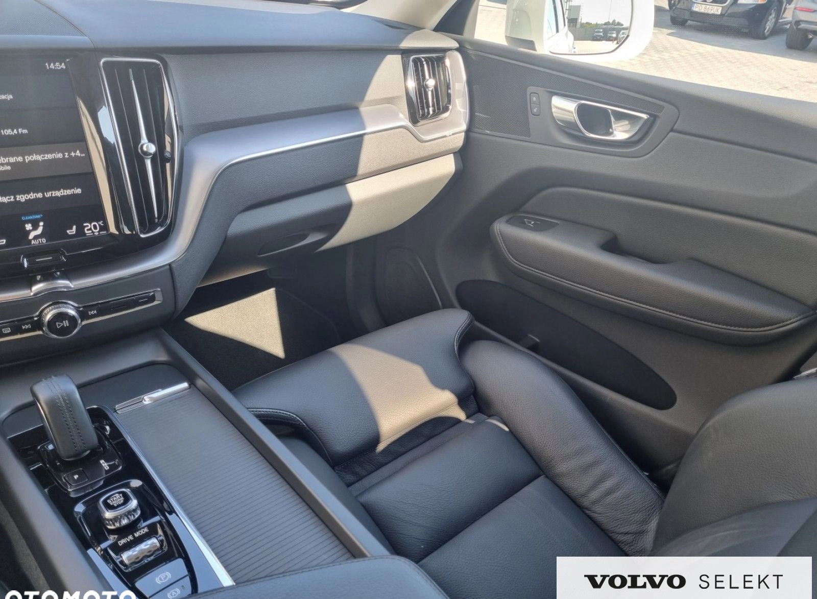 Volvo XC 60 cena 155000 przebieg: 134874, rok produkcji 2020 z Poznań małe 277